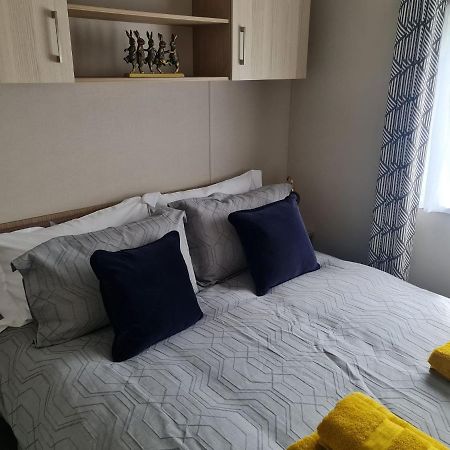 The Tiddler - Plot 101, Woodlands Lodge Retreat, New Quay, West Wales Llanina Extérieur photo
