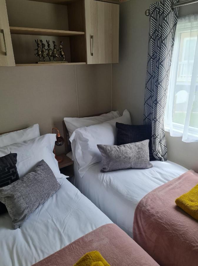The Tiddler - Plot 101, Woodlands Lodge Retreat, New Quay, West Wales Llanina Extérieur photo