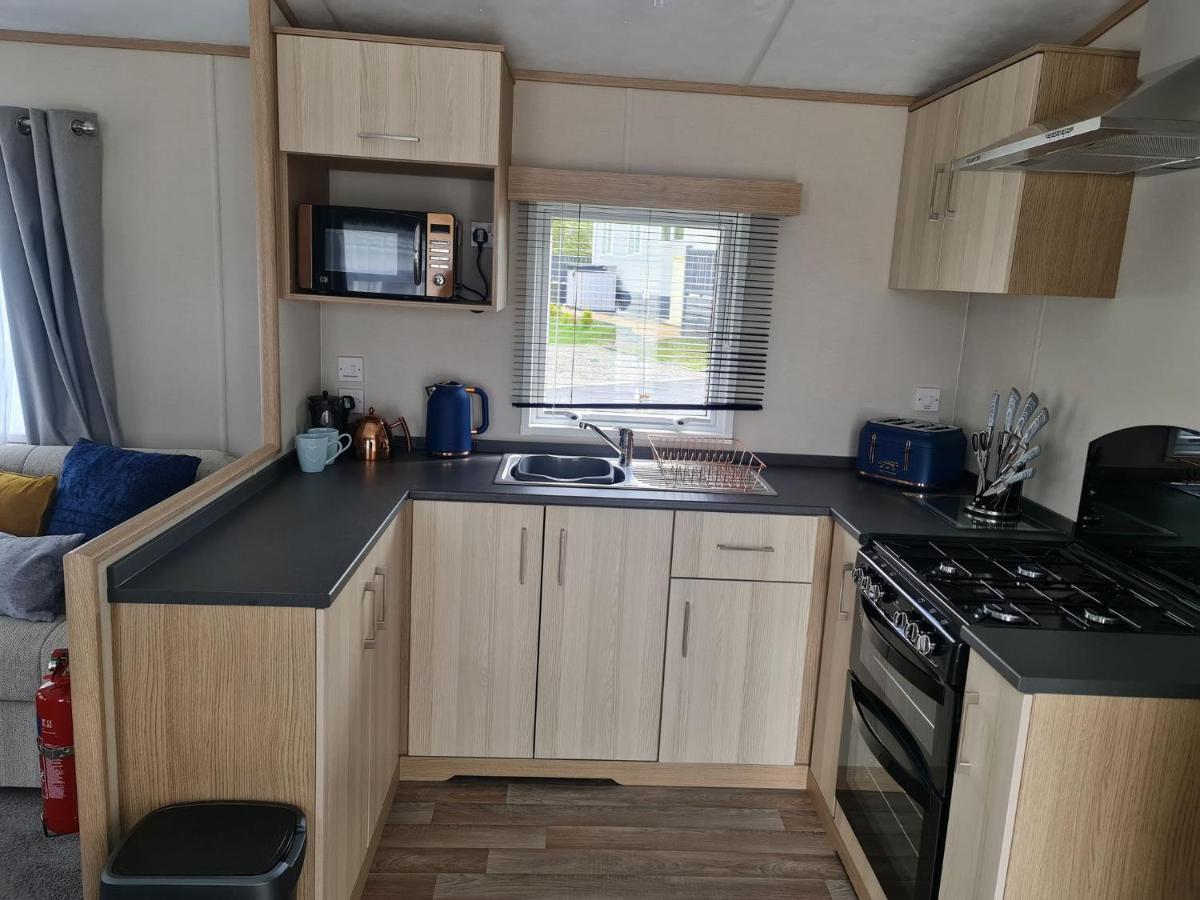 The Tiddler - Plot 101, Woodlands Lodge Retreat, New Quay, West Wales Llanina Extérieur photo